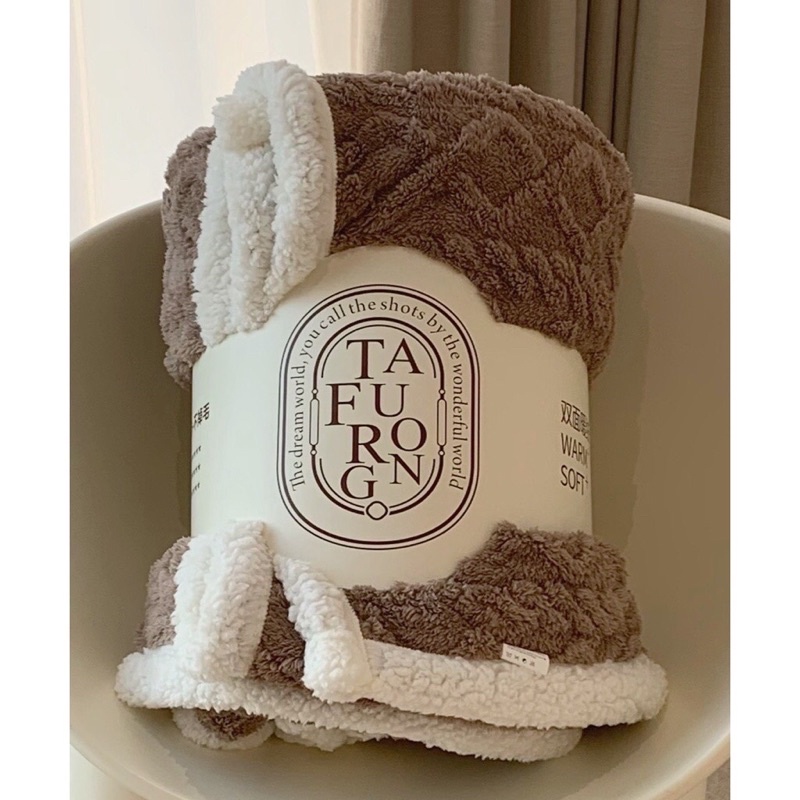 Chăn len lông cừu TAFURONG LOẠI 1, Mền len Mông cổ thế hệ mới kích thước 2mx2m3 nặng 2,6kg