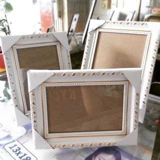 Khung ảnh viền trắng size nhỏ để bàn