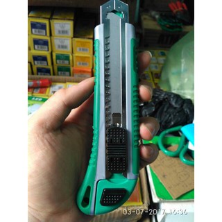 Dao rọc giấy sư tử Berry Lion Loại 1