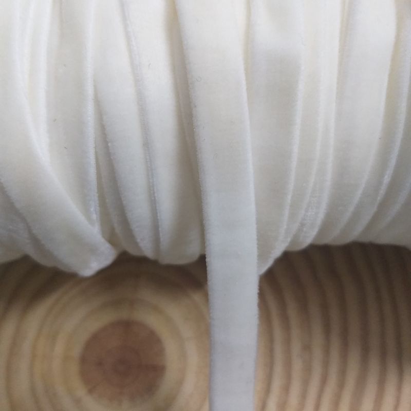 Ruy băng nhung có co giãn , size 1cm