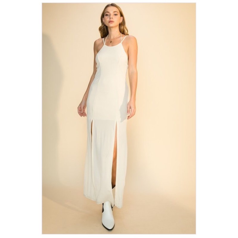 Đầm yếm maxi hở lưng