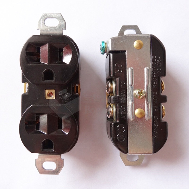 Ổ Cắm Đôi Nhật bãi