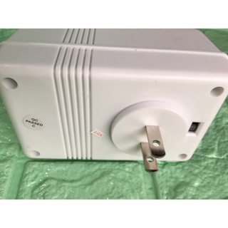 Cục Biến Áp Đổi Điện 220 ~ 110