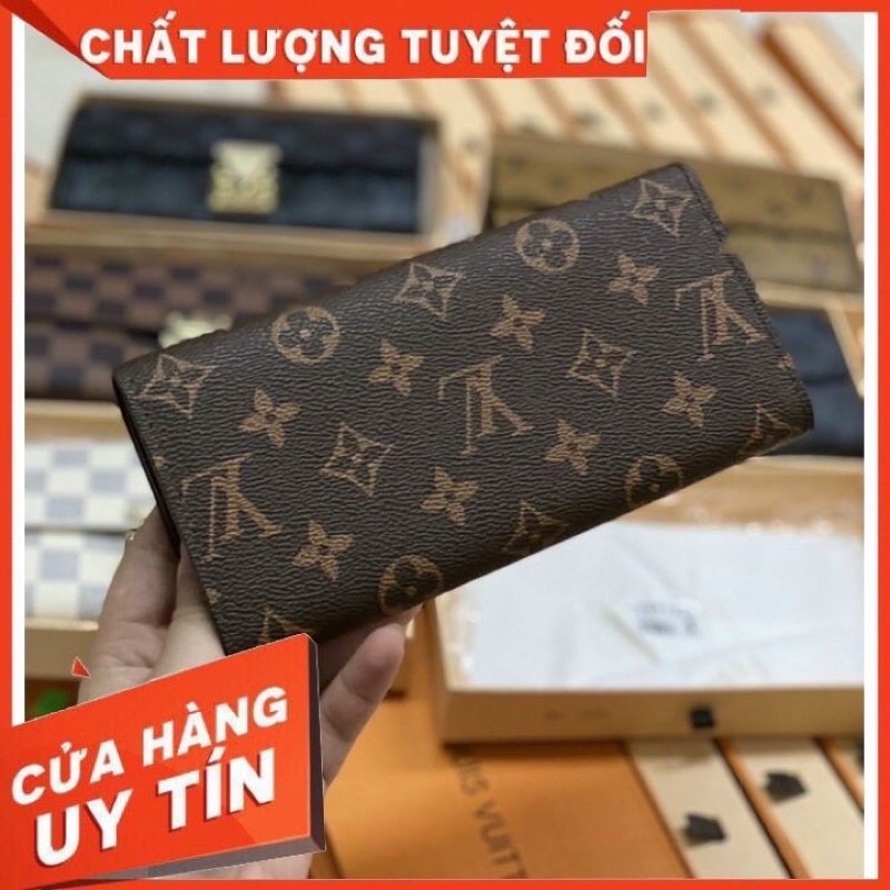 Ví nữ khoá nhấn  kèm hộp khoá vuông hàng đẹp cho nữ kèm ảnh thật