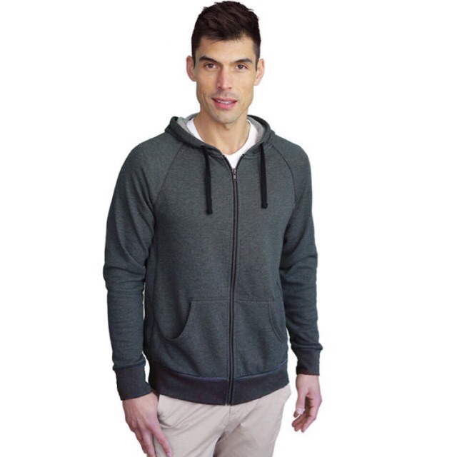 Áo khoác nỉ có nón xếp thành túi đeo balo TT971 | BigBuy360 - bigbuy360.vn