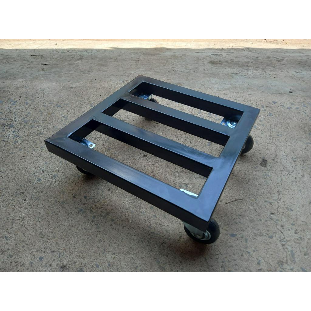 Đế lót chậu cây có bánh xe, kệ để chậu cây có bành xe đa năng