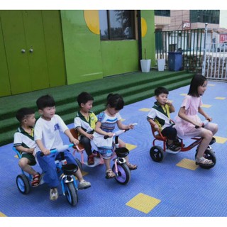 Xe đạp xích lô 2 ghế cho bé