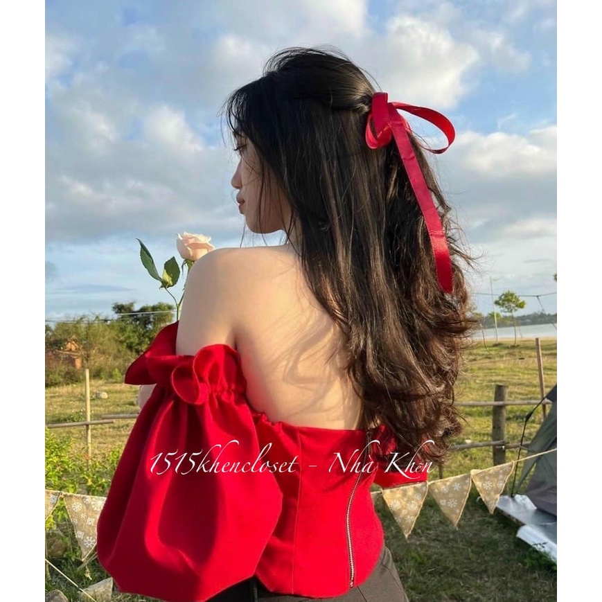 Áo bèo đỏ trễ vai