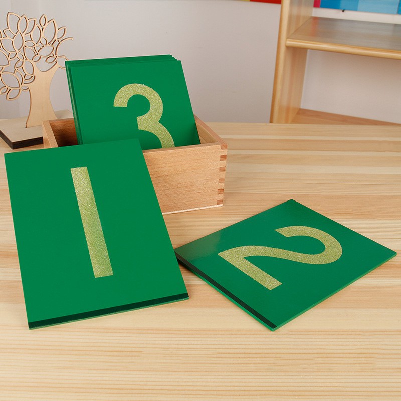 Thẻ số nhám 0-9 bản quốc tế Giáo cụ Montessori.