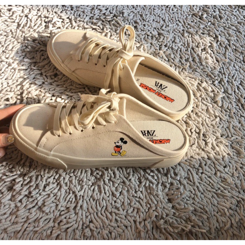 Sale 73% Giày Lười Canvas In Hình Chuột Mickey Dễ Thương, EU37 Giá gốc 645000đ - 14H39