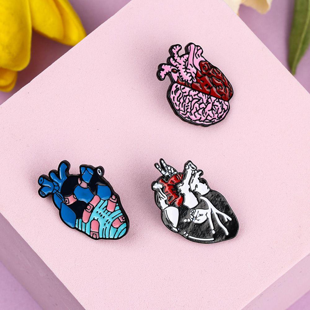 Ghim Cài Áo Họa Tiết Trái Tim Hoạt Hình Dễ Thương