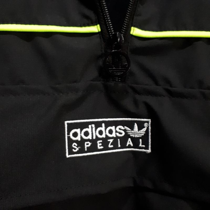 Áo Khoác Thể Thao Adidas Chống Nước Mới Nhất