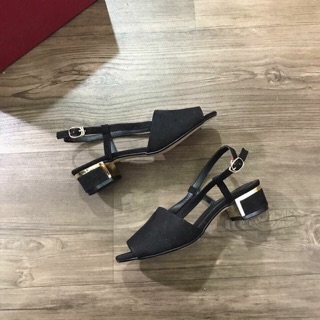 Quai hậu gót vuông 3 phân