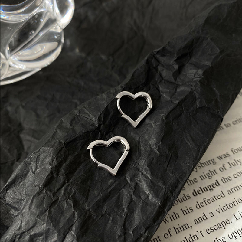 Đôi Bông Tai Hình Trái Tim Xinh Xắn Dành Cho Nữ