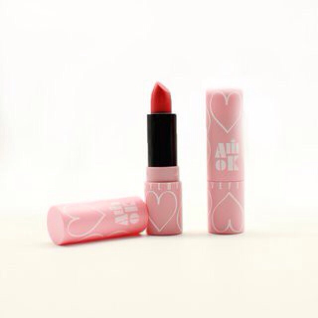 Son cao cấp AMOK Luxury Love Fit Vỏ Hồng Auth