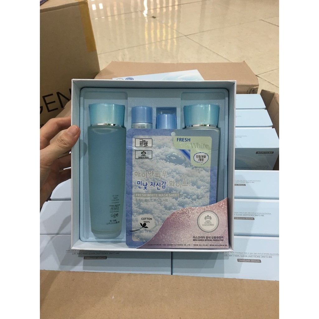 Bộ mỹ phẩm 3W xanh dưỡng ẩm trắng da