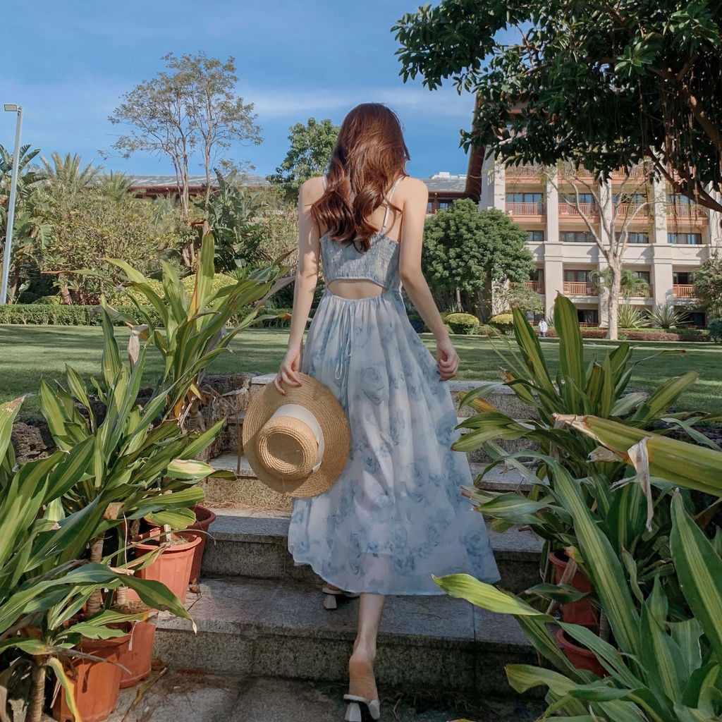 Đầm voan hai dây hở lưng họa tiết hoa phong cách quyến rũ