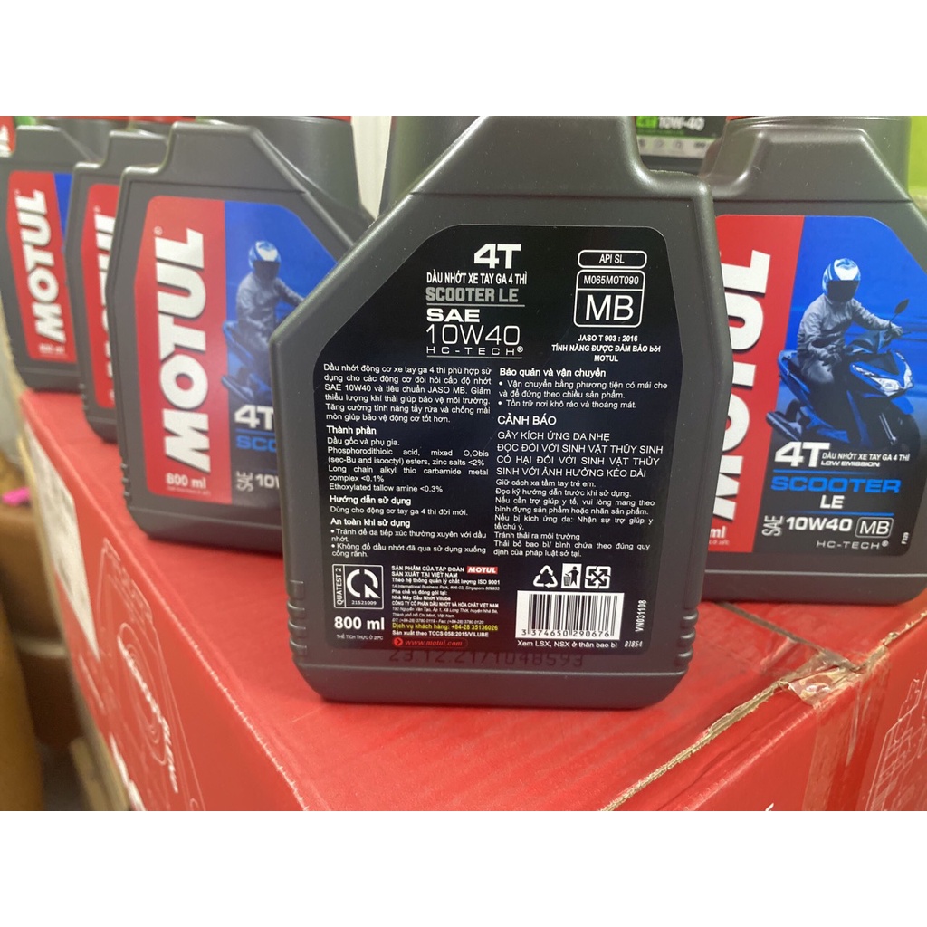 Nhớt xe tay ga Motul LE - Chai 800ml