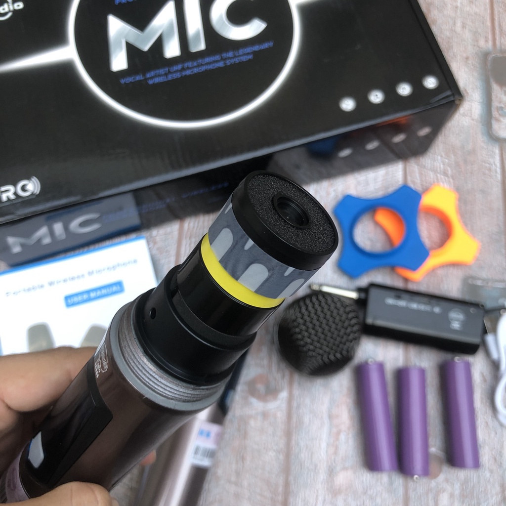Micro Đa Năng Không Dây BBS SE888 Cao Cấp Chính Hãng Bộ 2 Mic Karaoke Hát Nhẹ Thu Âm Tôt Phù Hợp Mọi Loại Âm Ly, Loa Kéo