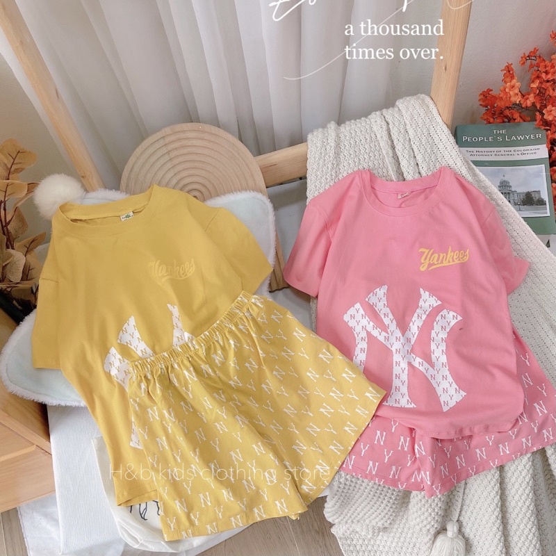 Bộ Cotton Bé Gái 20kg-35kg, Chất cotton 4 chiều siêu mềm mịn, thấm hút mồ hôi tốt.