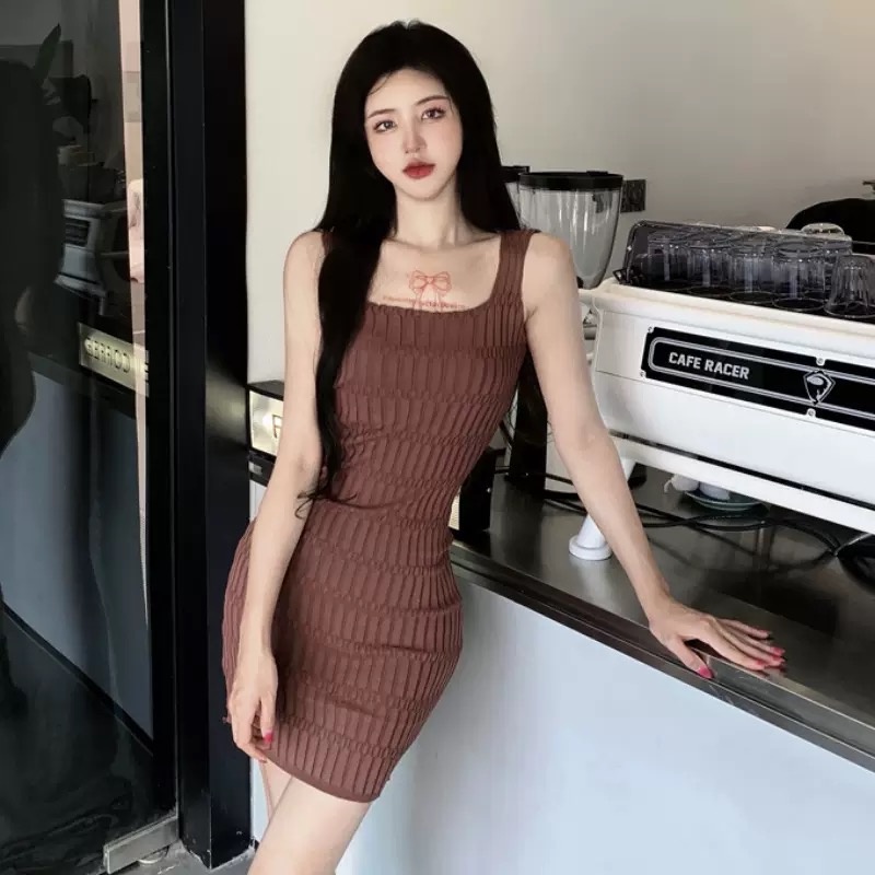 MS545 Váy đầm hai dây len body vân nổi