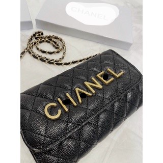 Túi cầm tay dáng ví kèm dây đeo chéo size 20 tag chữ nổi