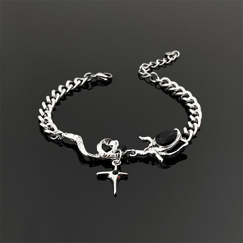 Vòng tay 19A1763 hoa hồng đen phong cách hip hop cá tính dễ phối đồ sang trọng cho cặp đôi