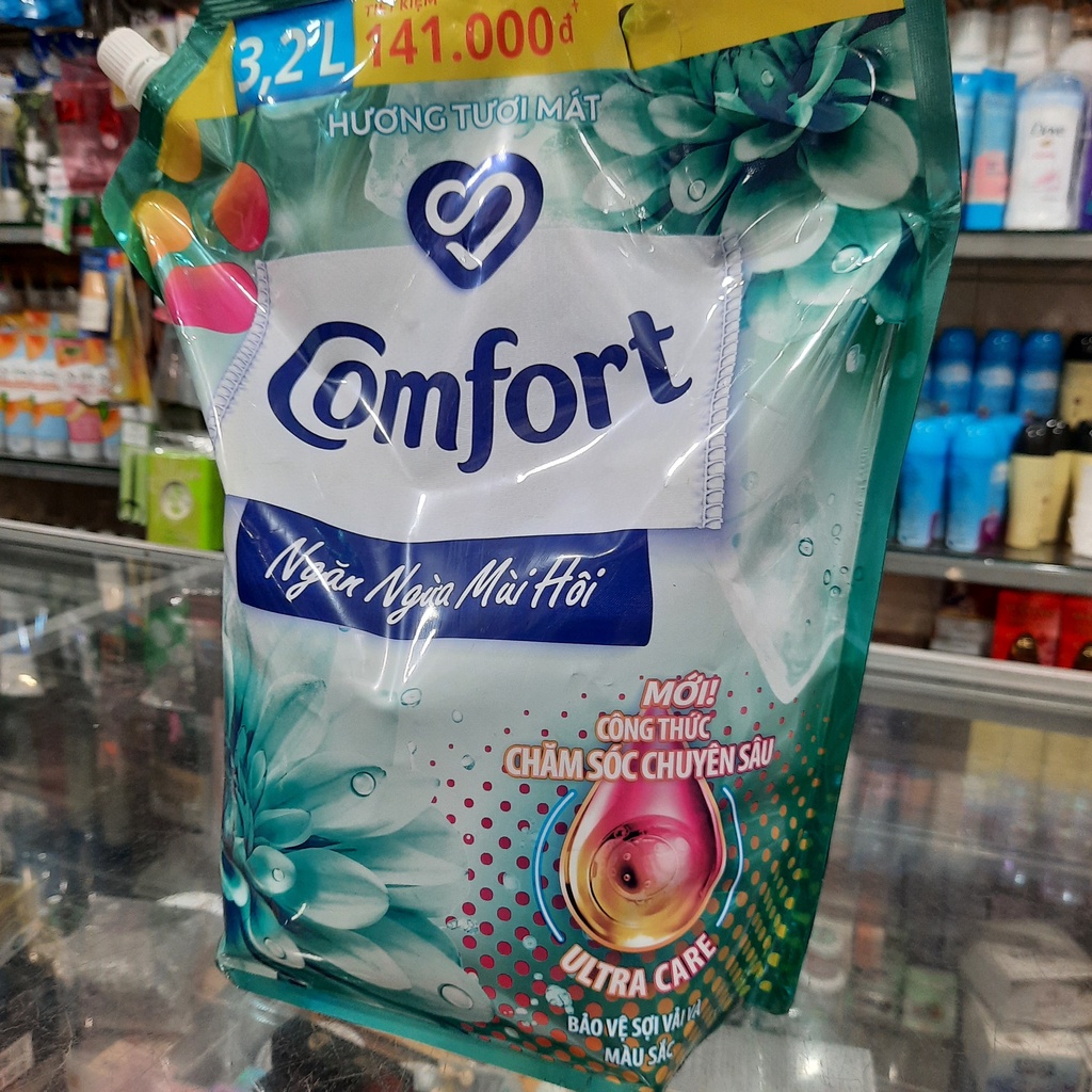 Túi nước xả vải khử mùi hôi Comfort Hương Tươi Mát 3.2l