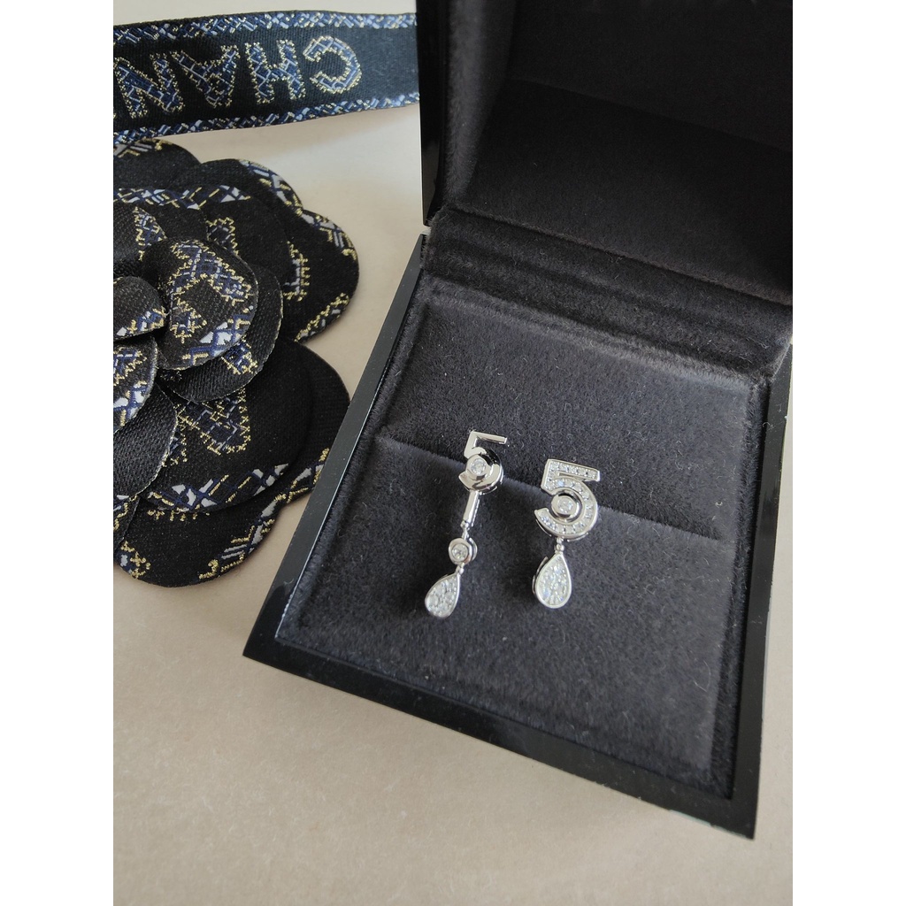 Ch không. Bông Tai Mạ Bạc 925 5 Kiểu Dáng Hợp Thời Trang Cho Nữ