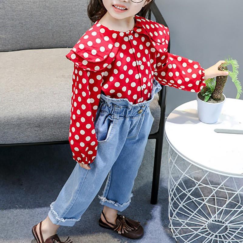 Set áo chấm bi dài tay cổ tròn + Quần jeans dài lưng cao thời trang cho bé gái