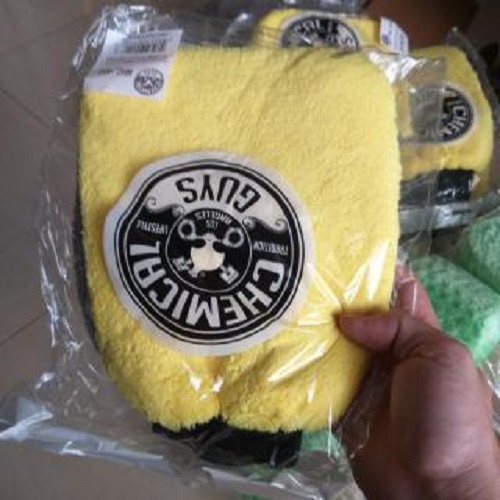 Găng tay rửa xe ô tô Chemical Guys Wash Mitt - Hàng chính hãng.