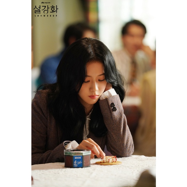 Hộp lomo Jung Hae In và Jisoo ảnh phim Snowdrop 30 tấm khác nhau