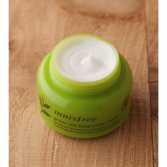 [CHÍNH HÃNG 100%] KEM DƯỠNG TRẮNG DA TRÀ XANH INNISFREE TỪ HÀN QUỐC