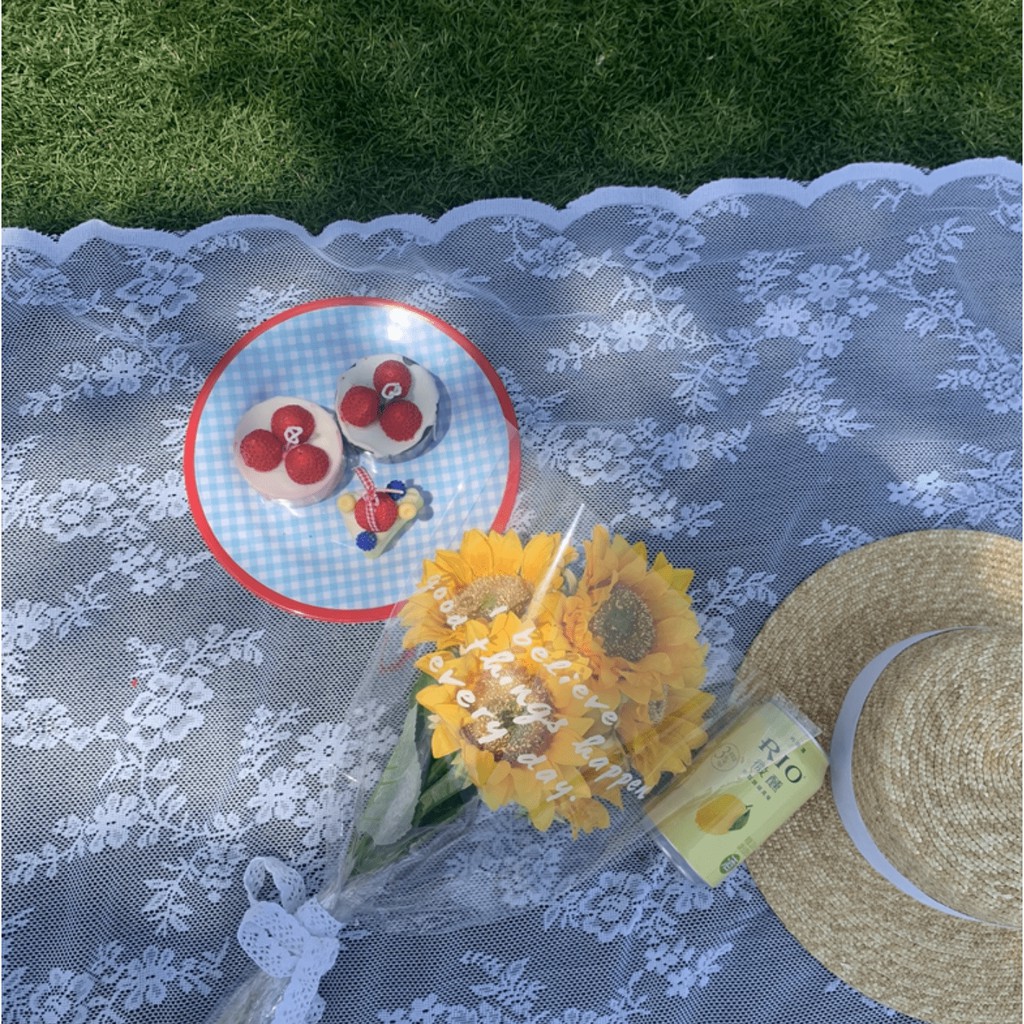 Thảm ren thêu hoa picnic chụp ảnh, vải nền trang trí, vải ren rèm cửa sổ Hàn Quốc - Décor nhà Sò