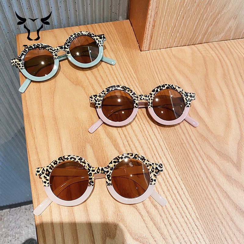 【Nóng !! Sẵn sàng】 Kính râm thời trang mới, Kính râm yếu tố khâu. Dành cho lứa tuổi 0-8 tuổi