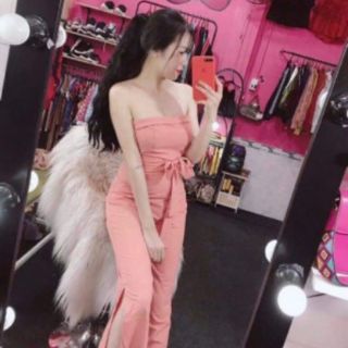 Jumpsuit dài ống loe xẻ cup ngực cột dây eo