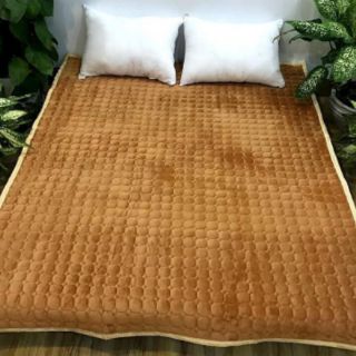 Thảm nỉ trải giường