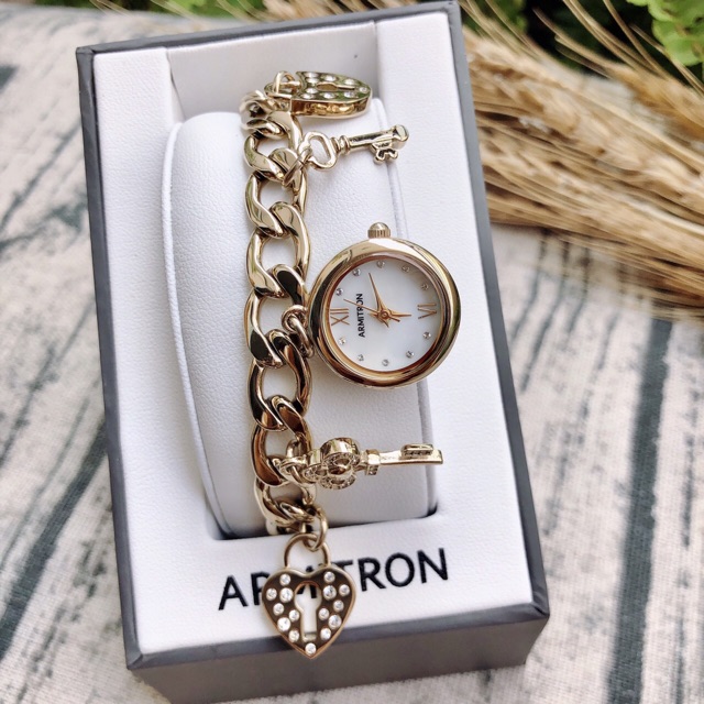 Đồng hồ nữ Armitron đẹp và độc, hình tự chụp thật