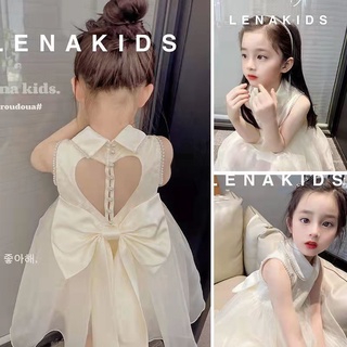 Đầm công chúa màu trắng đính hoa cho bé gái