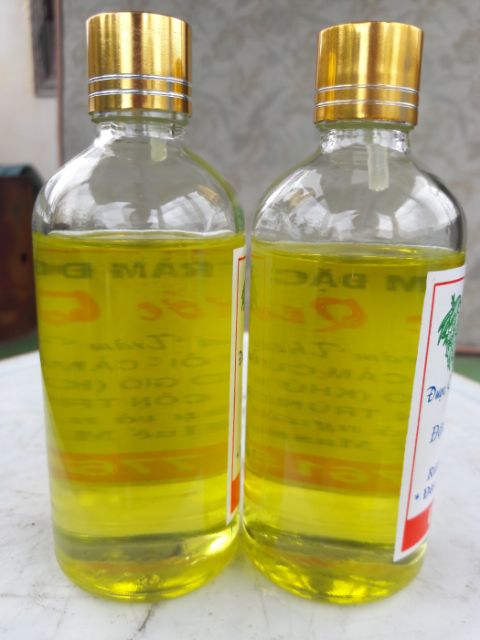 Dầu tràm Huế thương hiệu Phước Quảng