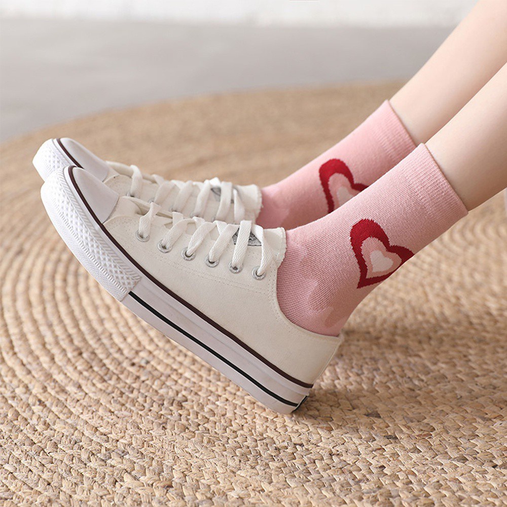 Đôi tất cotton thoáng khí in họa tiết da báo / dâu tây dễ thương thời trang mùa hè cho nữ