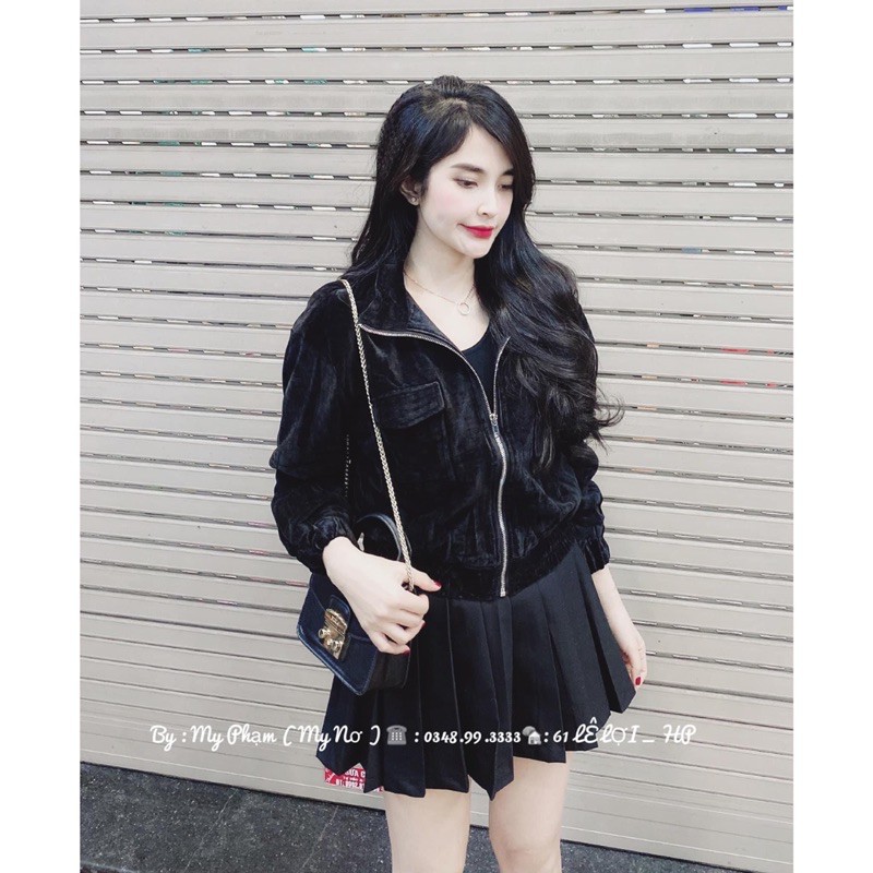 Áo khoác dạ nhung.