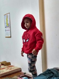 Áo nỉ nhện Disney at Primark dư xịn bé trai