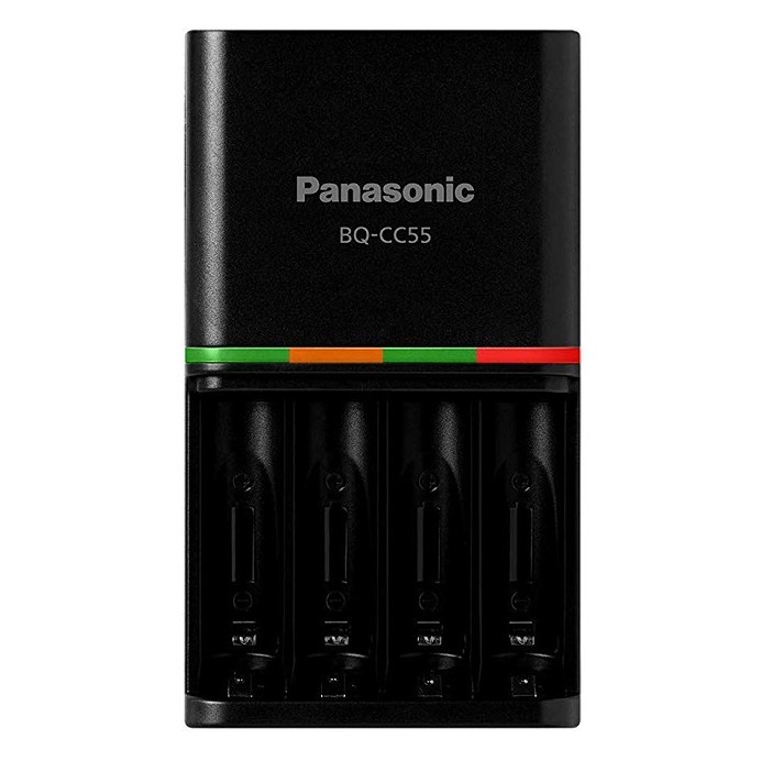 Bộ sạc nhanh thông minh Panasonic CC55C Smart &amp; Quick Charger + 4 pin AA Eneloop 2550mAh