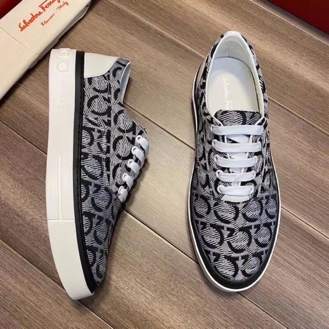 Giày thể thao nam