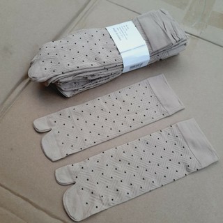 Vớ da xỏ ngón mè đen (24cm)