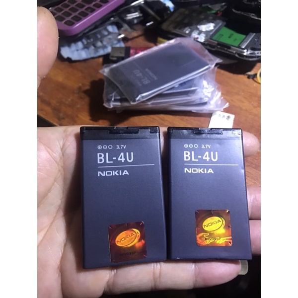 pin nokia 4U chuẩn hãng zin new. dùng cho các dòng máy như 8800.515. máy viettel v6216...