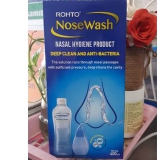 Dụng cụ và bình dung dịch vệ sinh Mũi Nose Wash Rohto chai 400ml