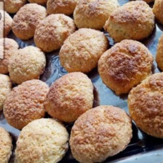 Bánh Sữa  Dừa  Nướng Giòn