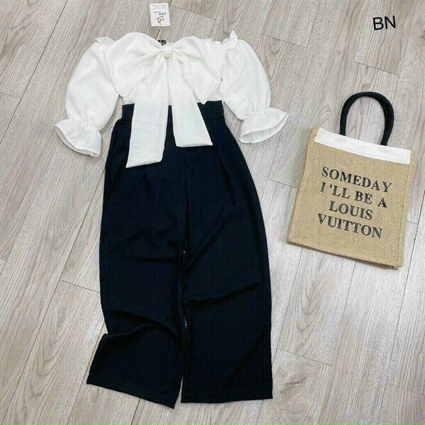 [10,10 Sales Freeship]  Set bộ áo trắng trễ vai nơ tay dài phối quần đen ống rộng đi chơi, đi biển dễ thương